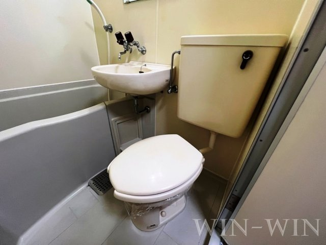 メゾン・ド・アミーのトイレ|イメージ（同建物内別部屋の写真です）