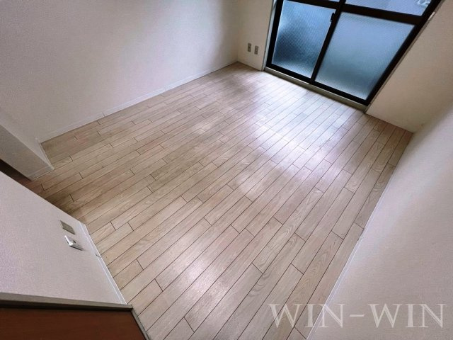 メゾン・ド・アミーの居間・リビング|イメージ（同建物内別部屋の写真です）