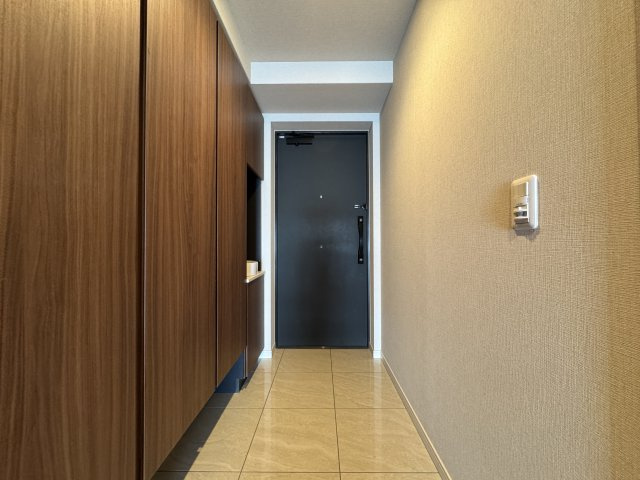 プレイズ西明石の玄関