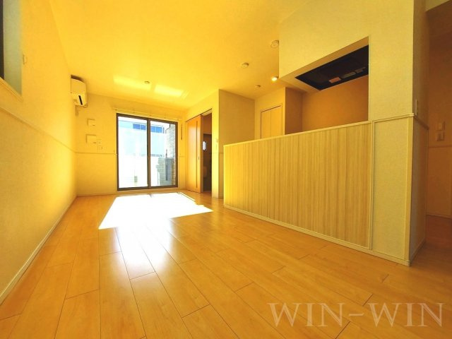 ロイヤルイースト Aの居間・リビング|イメージ（同建物内別部屋の写真です）