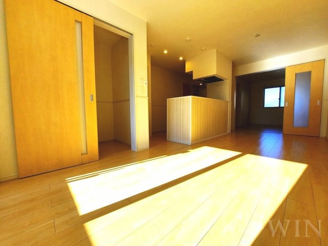 ロイヤルイースト Aの居間・リビング|イメージ（同建物内別部屋の写真です）