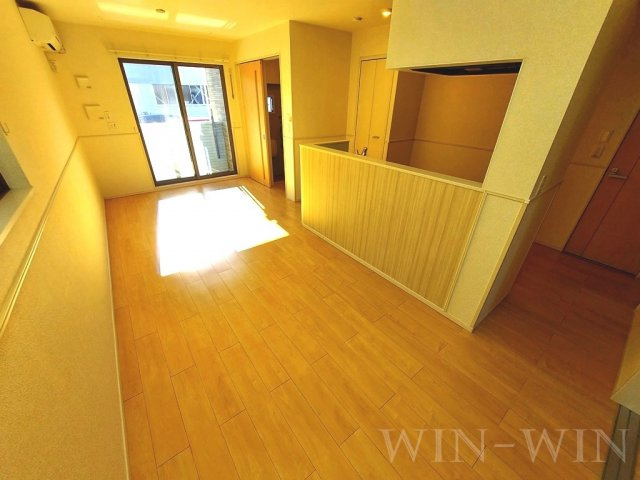 ロイヤルイースト Aの居間・リビング|イメージ（同建物内別部屋の写真です）