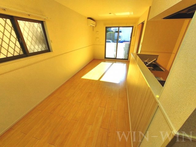 ロイヤルイースト Aの居間・リビング|イメージ（同建物内別部屋の写真です）