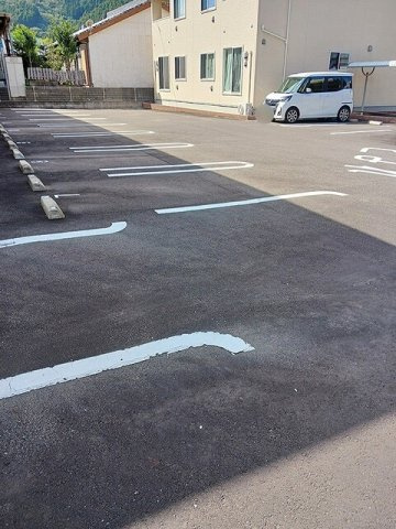 エレガント　ローズ　Ⅱの駐車場