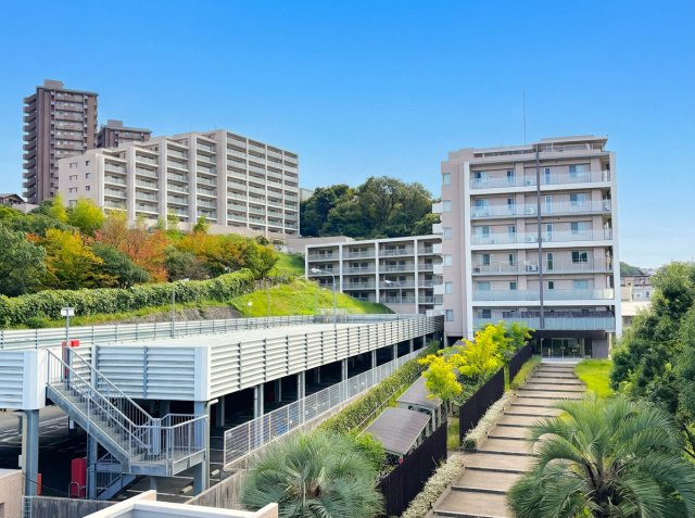 レーベンリヴァーレ南大沢の画像