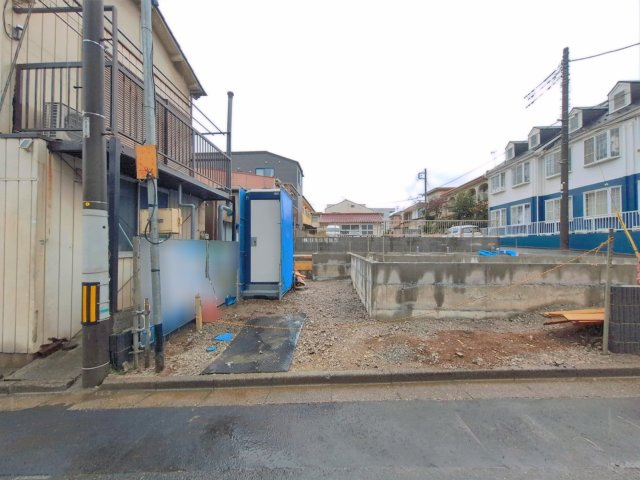 ふじみ野市南台２丁目の新築一戸建の前面道路含む現地写真
