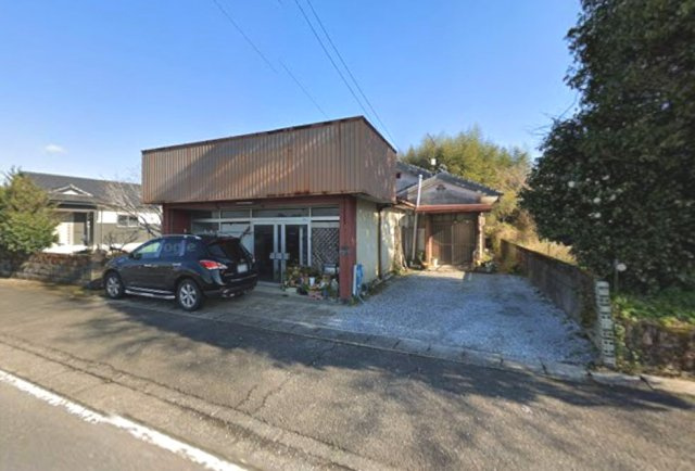 都城市高城町有水の店付住宅の外観