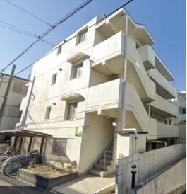 ドミール甲子園の外観