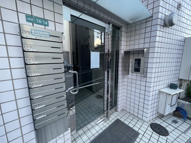 THE CITY鳴尾のエントランス