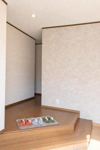 堺市中区深井畑山町　中古戸建の玄関