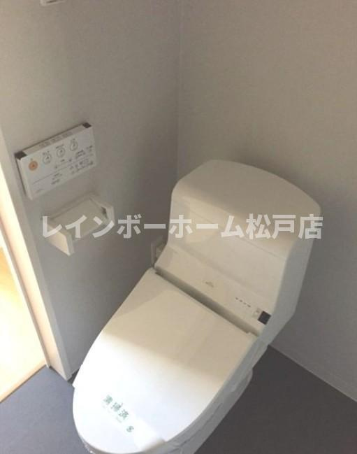 コンフォール仲介手数料（賃料の1.10ヵ月）の50％OFF対象物件！のトイレ|トイレもきれいです