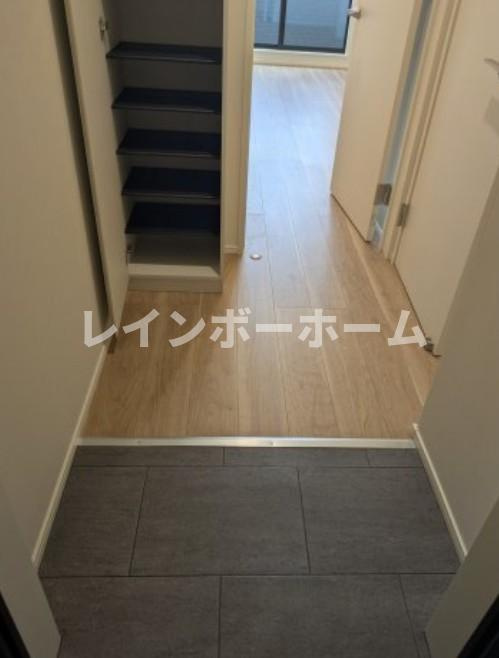 GRADUS勝田台Ⅱの玄関|※同施工業者参考写真