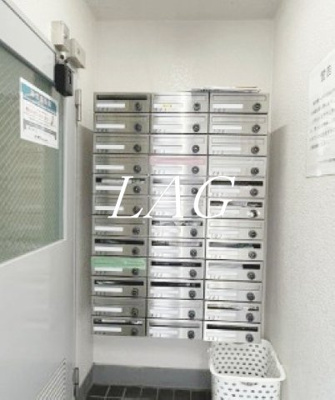 【その他共用部分】 | トップ・ルーム目黒 | 集合ポストです。