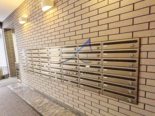 スタジオ明泉のその他共用部分|集合ポストです。