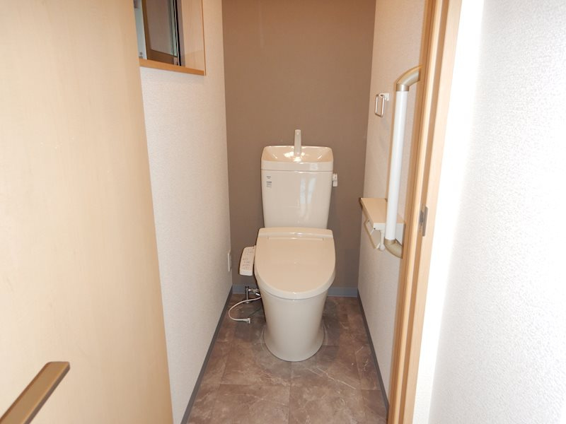 長洲中通３丁目戸建のトイレ