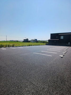【駐車場】 | ブリッサ　Ａ | 駐車場に車を止められます