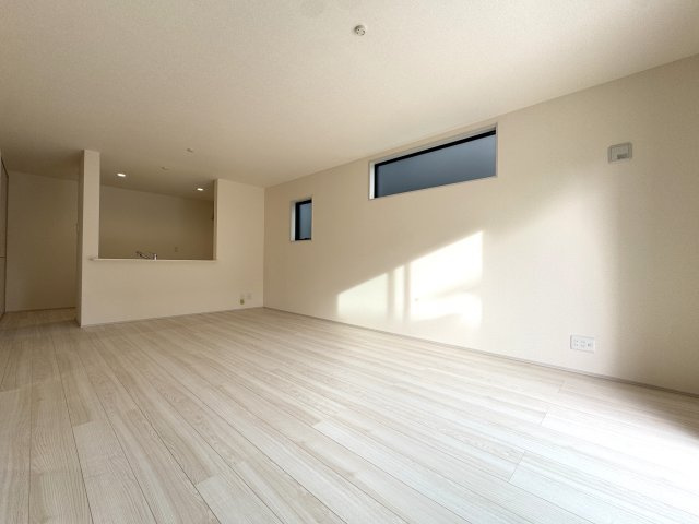 神戸市西区竜が岡１丁目新築戸建4号棟の居間・リビング