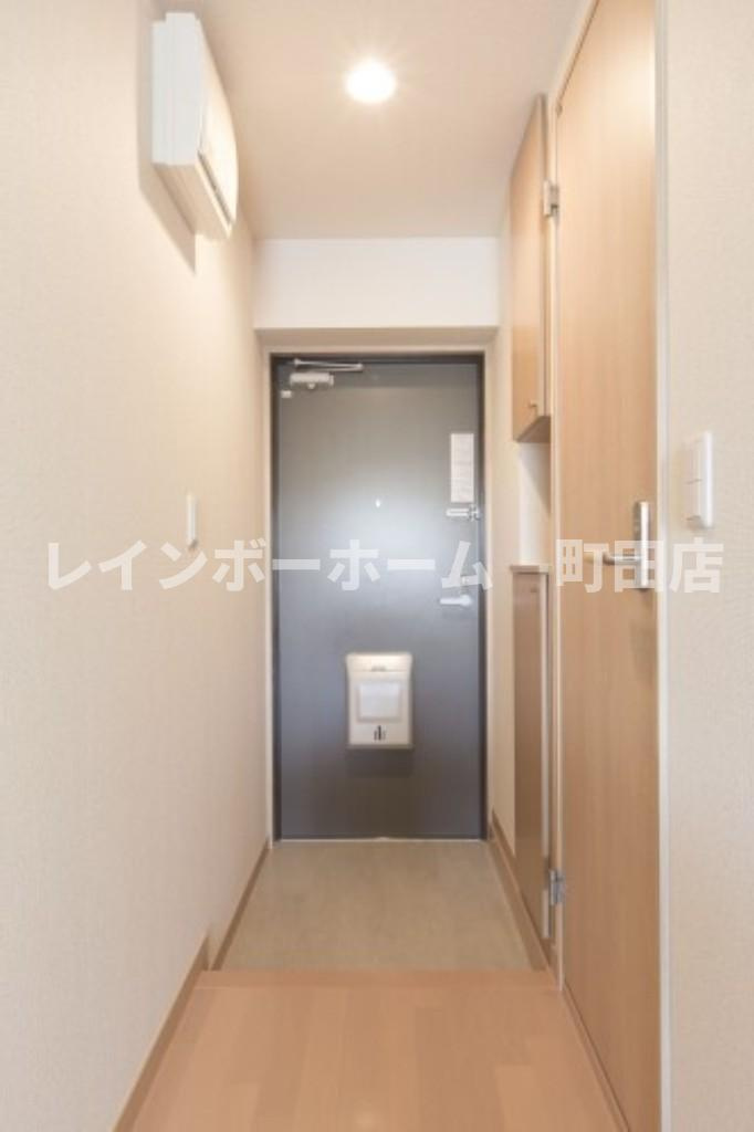 アロッジオ淵野辺２の玄関