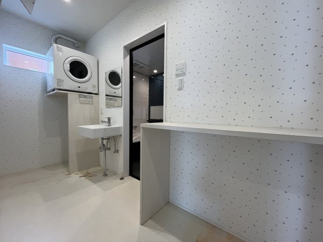 泉南市岡田5丁目　中古戸建のランドリースペース