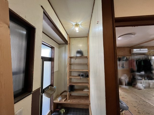 中古住宅　伏屋2丁目の玄関|シューズ棚　DIY