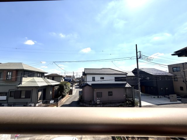 越谷市南荻島　中古戸建の展望|隣家との視線を気にせず過ごせる見晴らしの良い環境。のびのびと心地よい時間を過ごせます。