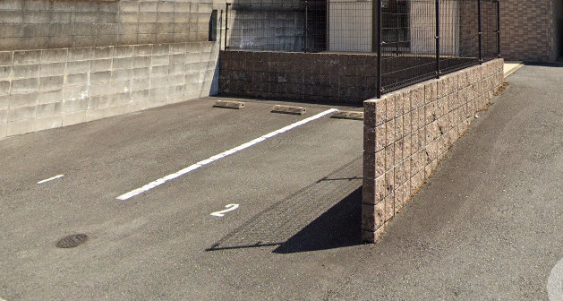エステート八景水谷の駐車場