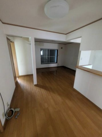 【居間・リビング】 | 川越市寺尾　中古戸建