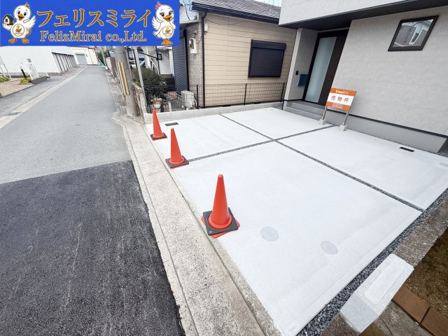 加古郡播磨町東本荘３丁目　限定１邸の駐車場