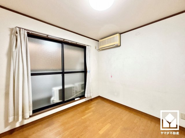 尼崎市大島２丁目の洋室