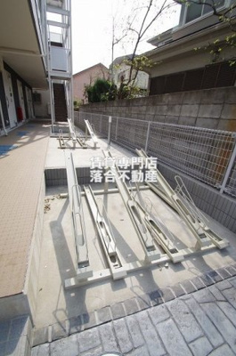 【その他共用部分】 | リブリ・Arivio(アリーヴィオ） | 敷地内駐輪場完備