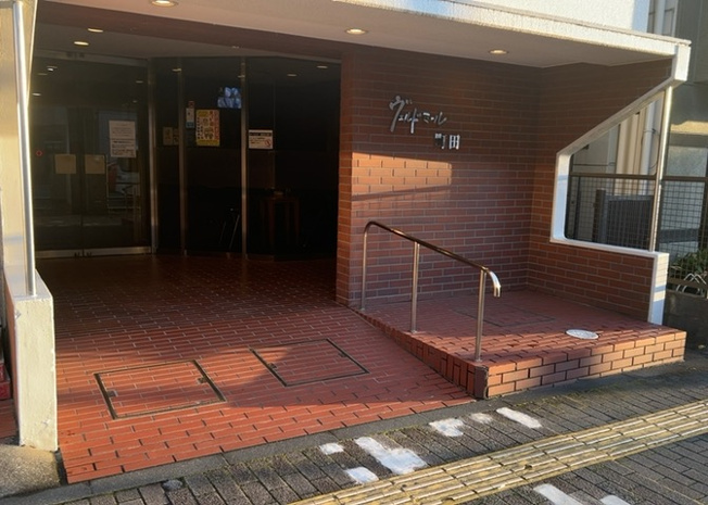 【駐輪場】 | ヴェルドミール町田 | マンションの駐輪場は、事前に空きがあるか確認を取ると安心です。せっかく入居したのに駐輪スペースがない！なんてことになったら大変ですよね。そこで、内見時や購入前にはまず事前に確認しておくと良いでしょう。