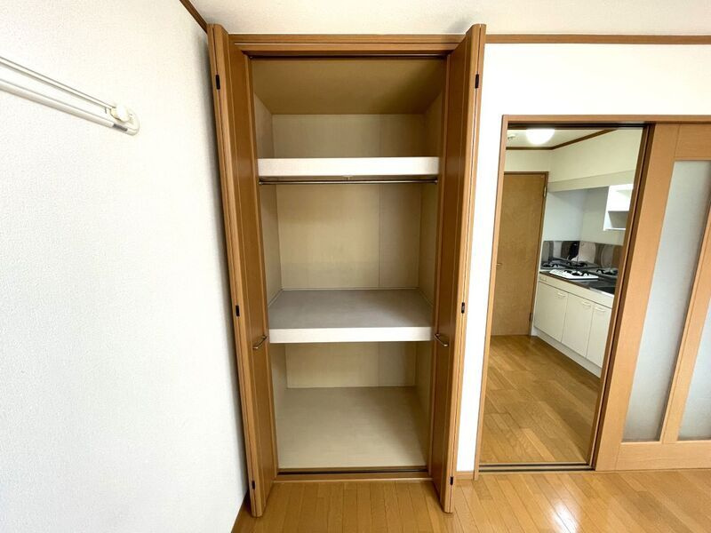 川崎市麻生区百合丘２丁目のアパートの収納