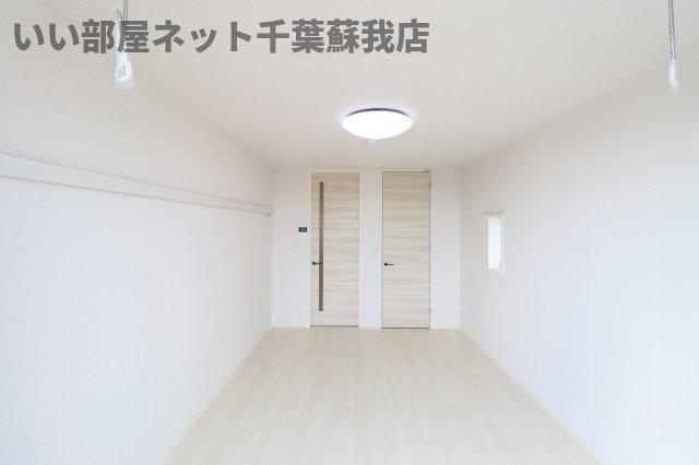 マハナ の居間・リビング|こちらのリビングで趣味の時間をお楽しみください