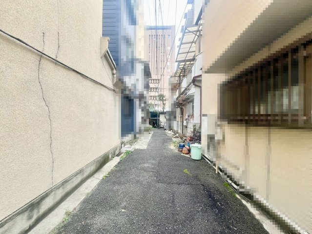 山坂１丁目　売土地の前面道路含む現地写真|大阪メトロ谷町線「田辺」駅まで徒歩約３分！毎日の通勤や通学に便利ですね！