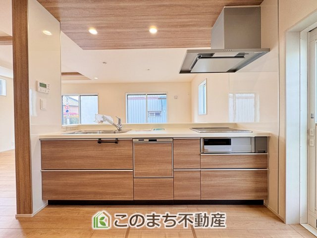 ブルーミングガーデン宇都宮市双葉2丁目のキッチン|人気の対面式キッチン☆料理をしながらご家族とコミュニケーションが取れます♪