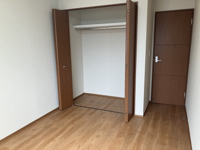 大阪府大阪市旭区清水5丁目6-13の洋室|個人の部屋や寝室として使える洋室です