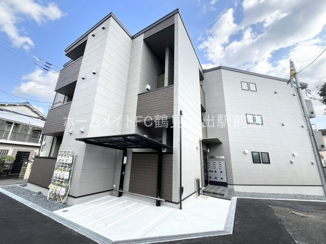 大阪市城東区諏訪２丁目のハイツの外観