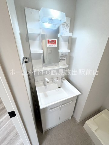 大阪市城東区諏訪２丁目のハイツの独立洗面台