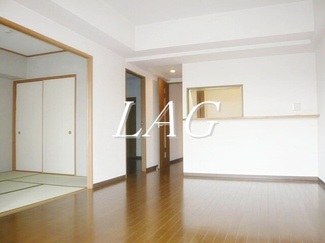 【居間・リビング】 | ライオンズガーデン町屋 | 洋室のお部屋です。