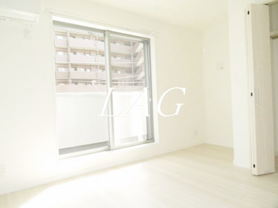 【居間・リビング】 | ＮＳＧＡＴＥ西大島ｅａｓｔ | 洋室のお部屋です。