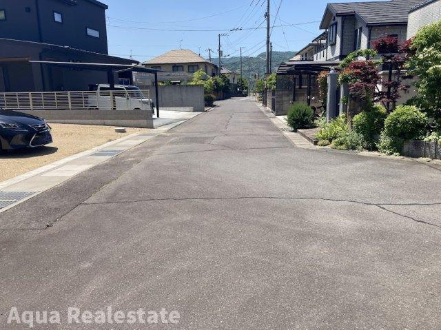 オール電化デザイナーズハウス高松市鶴市町建売③の前面道路含む現地写真