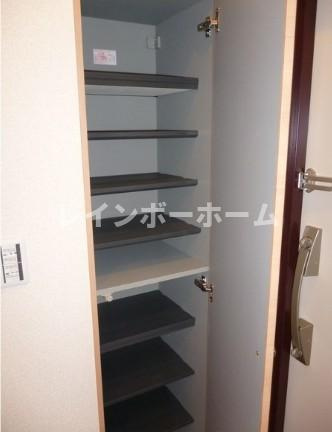 パルス中台の収納
