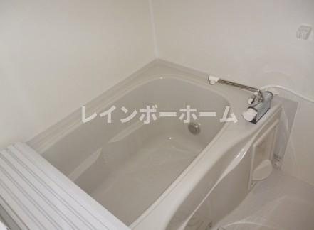パルス中台の浴室