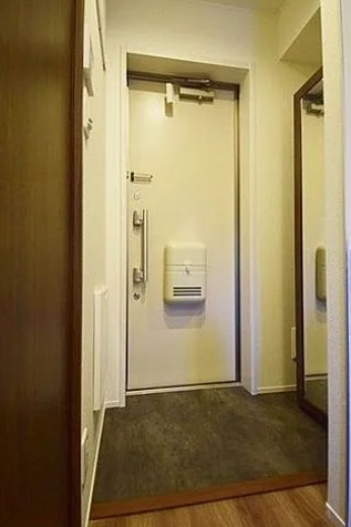 ウッドホーククラブの玄関