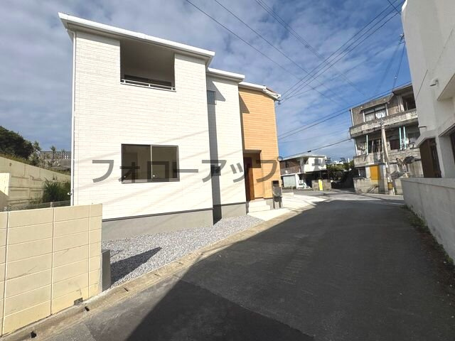 リーブルガーデン読谷村瀬名波の前面道路含む現地写真|前面道路含む現地写真です
