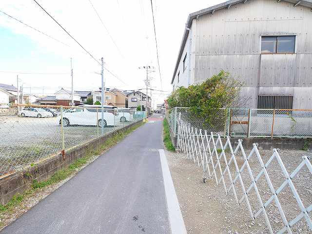 ベルマージュの周辺