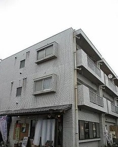 たつみビルの外観