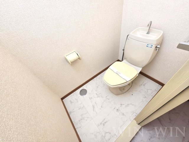 フレグランス三ツ相 C棟のトイレ|イメージ（同建物内別部屋の写真です）
