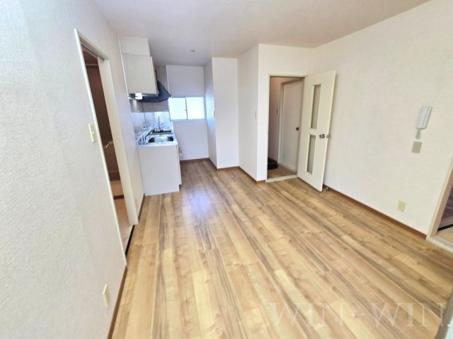 フレグランス三ツ相 C棟の居間・リビング|イメージ（同建物内別部屋の写真です）