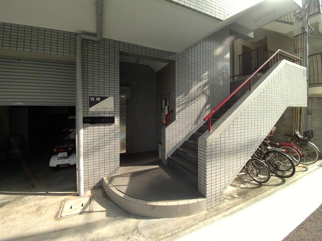 パサージュ北青木のエントランス